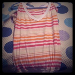 Striped shoulderless t-shirt